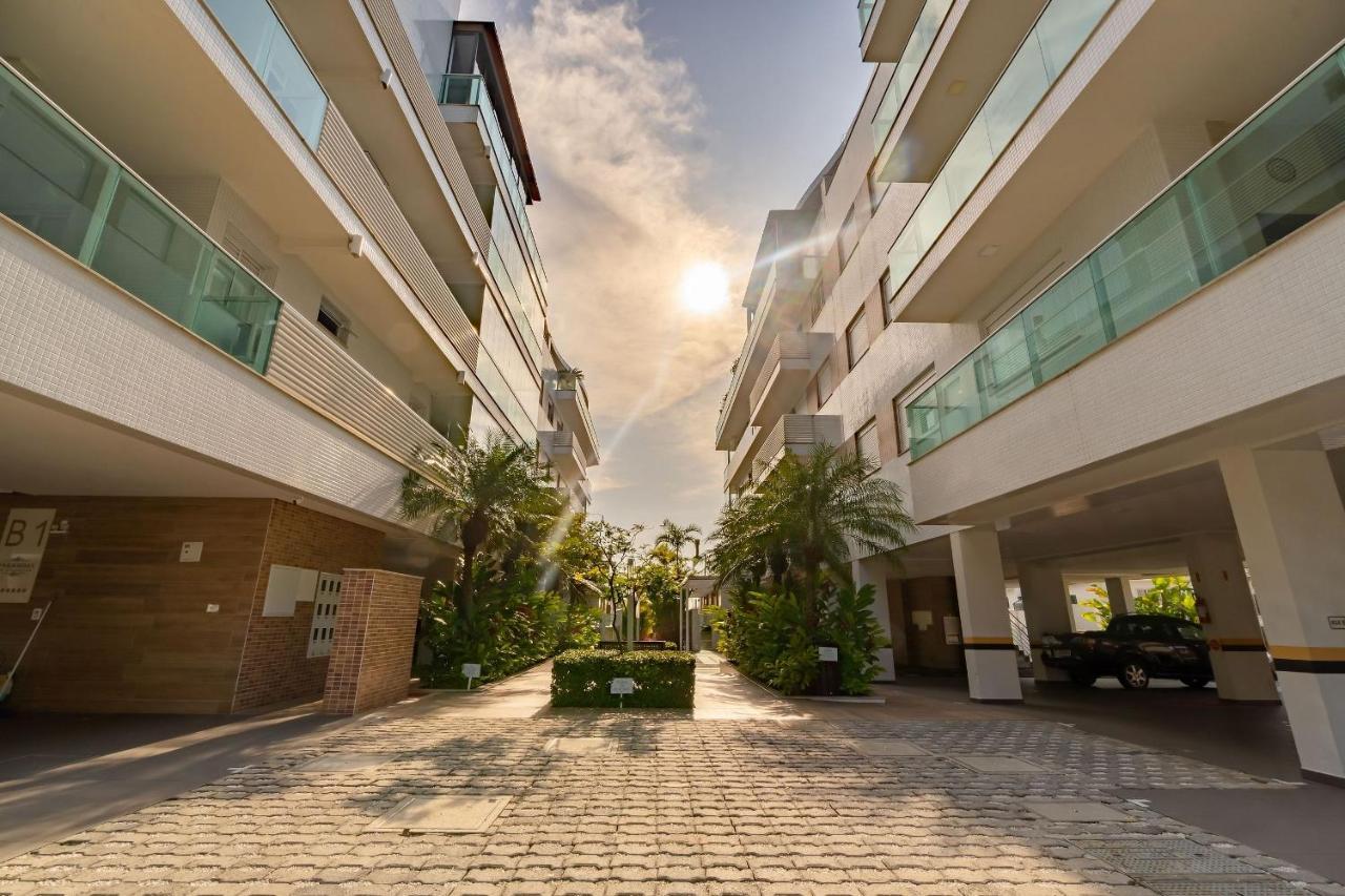 Varandas Do Atlantico - Apartamento Impecavel Em Condo Pe Na Areia Bombinhas Exterior photo